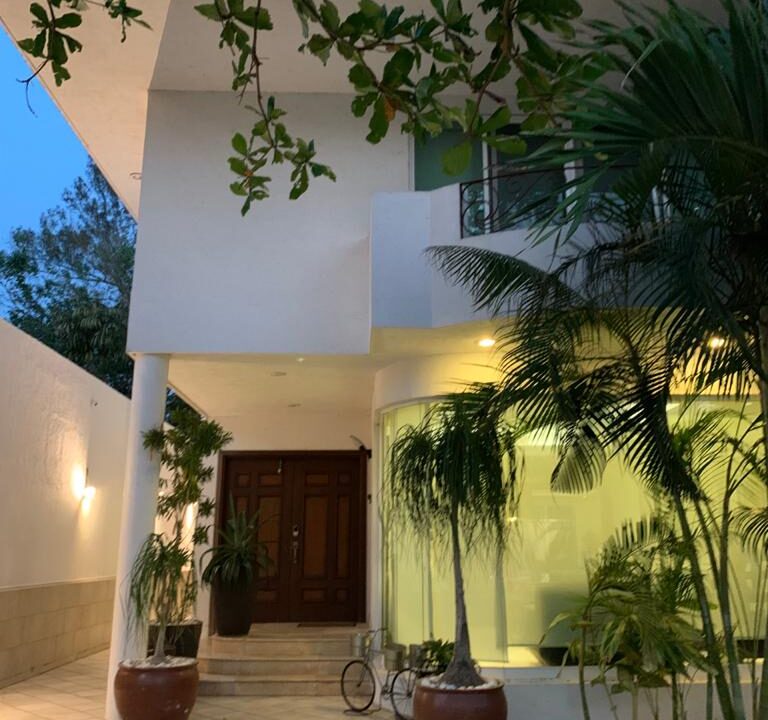 arlette-flores-vende-casa-estero-con-rio (11)