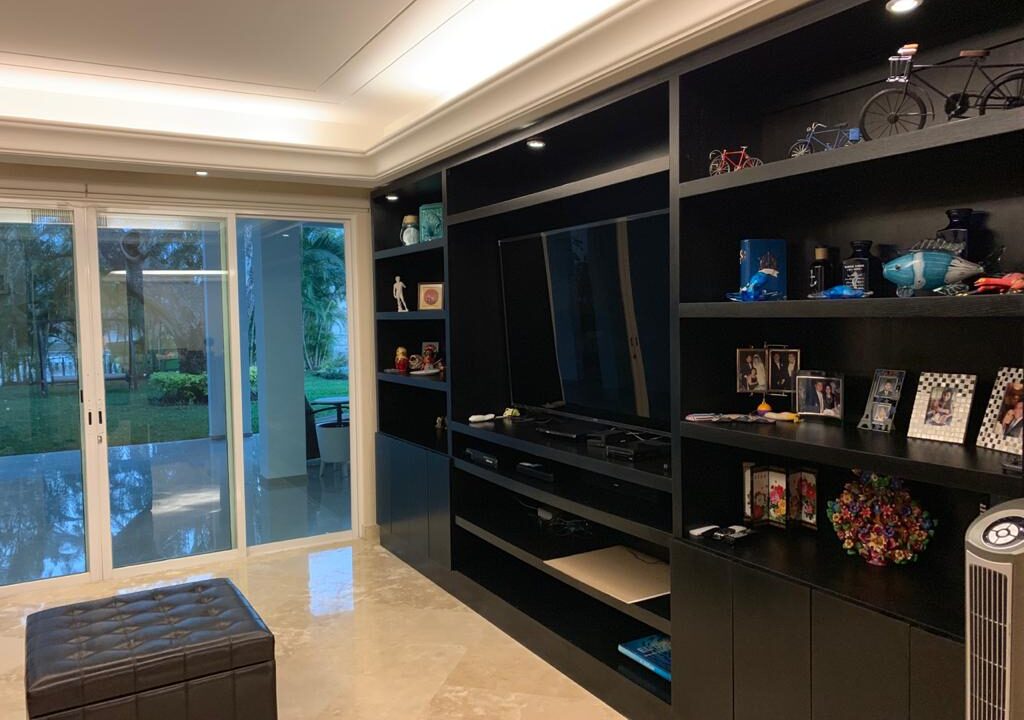 arlette-flores-vende-casa-estero-con-rio (14)