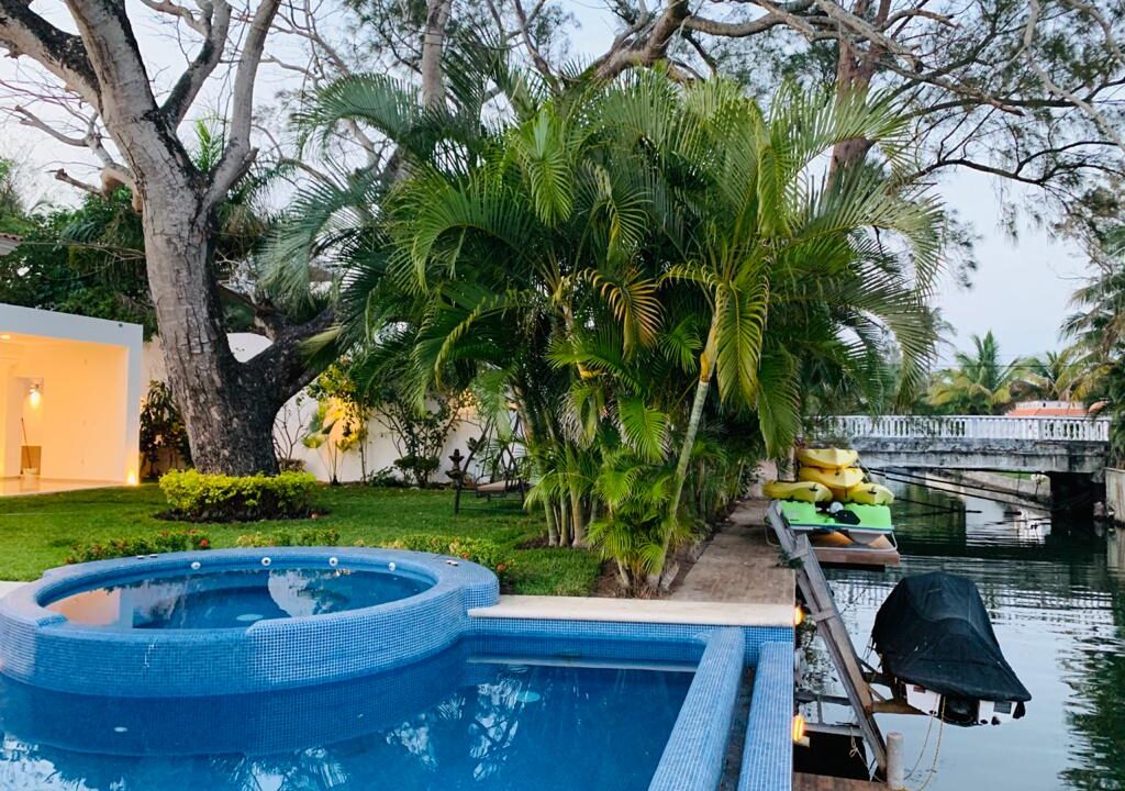 arlette-flores-vende-casa-estero-con-rio (16)