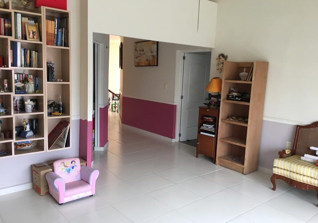 57131197-f49a-4ee7-b3d8-6a8eadb57198