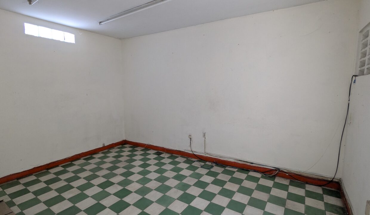 PXL_20250514_172104165.MP